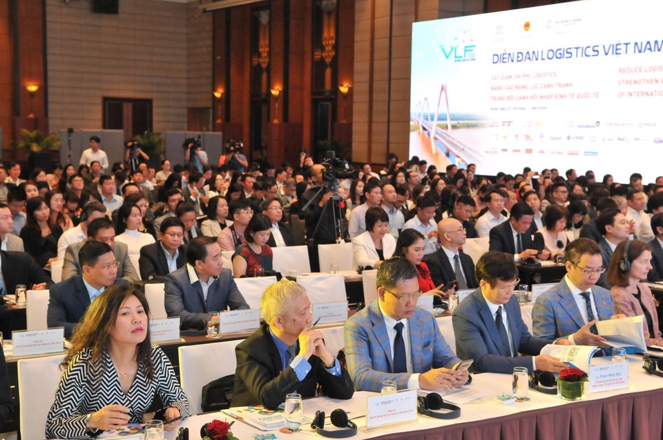 Chi phí vận tải Việt Nam vẫn đắt đỏ, chiếm tới 30-40% giá thành sản phẩm - 2 Chi phí vận tải Việt Nam vẫn đắt đỏ, chiếm tới 30-40% giá thành sản phẩm - 2