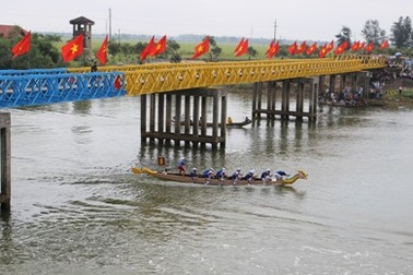 Sông Bến Hải “dậy sóng” trong ngày hội thống nhất