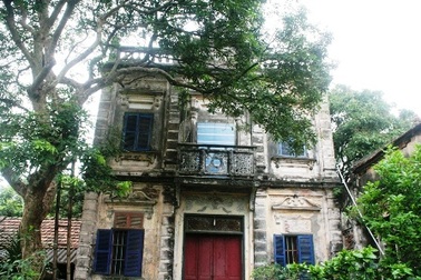 Những biệt thự Pháp cổ ở làng lụa “á hậu” 