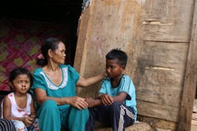 Đắk Nông xác minh vụ học trò bị trường "giam" học bạ vì nợ 550.000 đồng