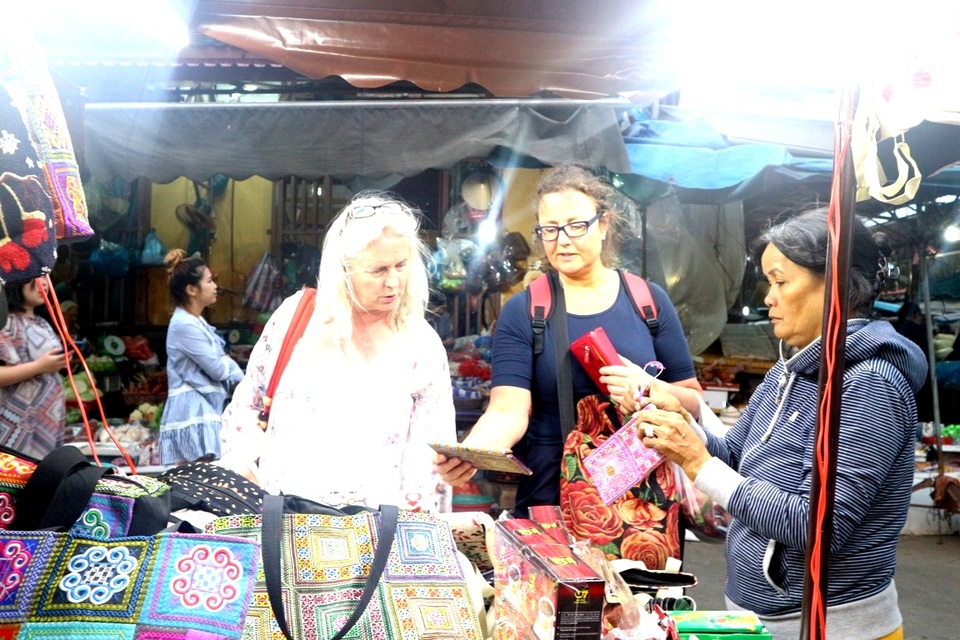 Hội An tạm dừng các hoạt động vui chơi, quán bar, chợ đêm - 1 Hội An tạm dừng các hoạt động vui chơi, quán bar, chợ đêm - 1
