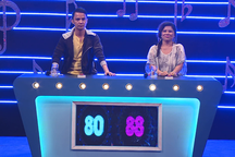 Vũ Quốc Việt máu lửa trên sân khấu “Gia Đình Tài Tử”