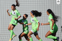 Huỳnh Như ghi siêu phẩm giúp Lank FC thắng ở giải Bồ Đào Nha