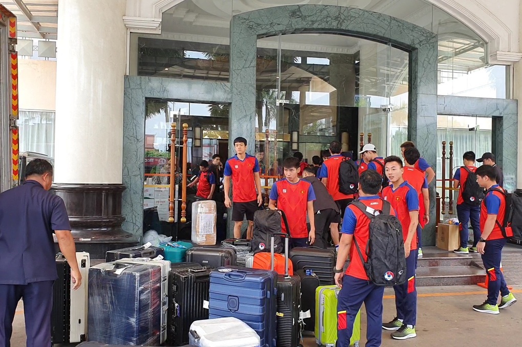 U22 Việt Nam lên đường về nước, kết thúc hành trình SEA Games 32 - 1 U22 Việt Nam lên đường về nước, kết thúc hành trình SEA Games 32 - 1