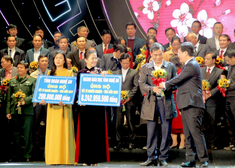 Nghệ An: Có những hộ tự nguyện viết đơn xin ra khỏi diện hộ nghèo - 3 Nghệ An: Có những hộ tự nguyện viết đơn xin ra khỏi diện hộ nghèo - 3