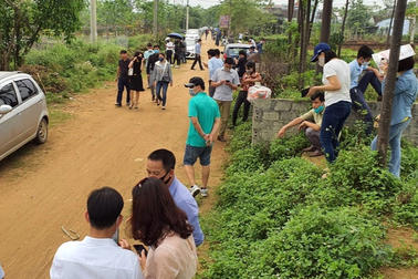 Không gì lãi bằng buôn đất, người dân rình rập xuống tiền