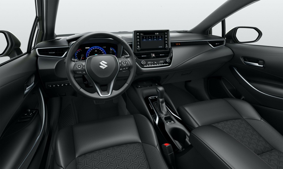 Suzuki Swace - bản sao xuất sắc của Toyota Corolla - 5 Suzuki Swace - bản sao xuất sắc của Toyota Corolla - 5