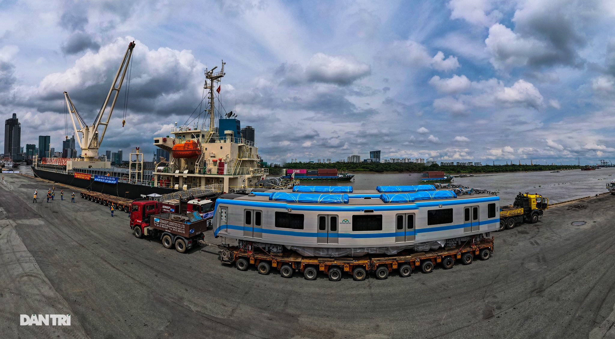 Đoàn tàu metro số 1 được xếp dỡ như thế nào? - 10 Đoàn tàu metro số 1 được xếp dỡ như thế nào? - 10