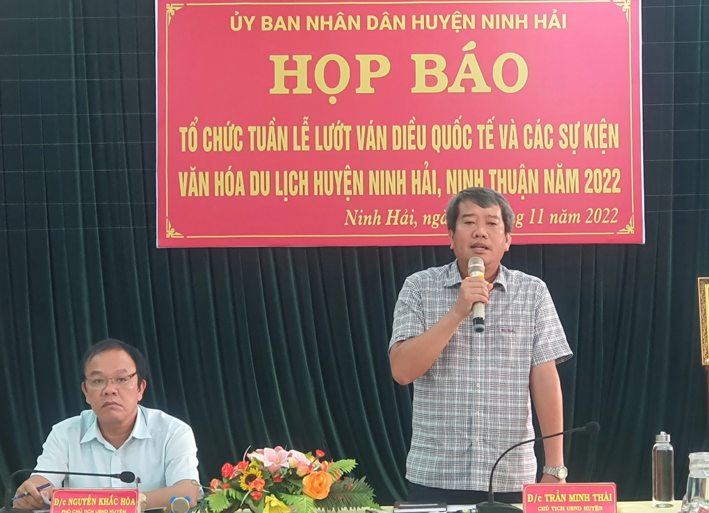 70 vận động viên quốc tế đến Ninh Thuận biểu diễn lướt ván diều - 1