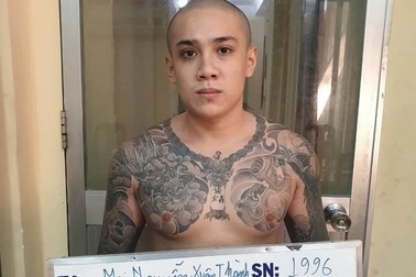 Đàn em của kẻ cầm đầu “băng giang hồ áo cam” đầu thú