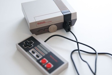 "Điện tử 4 nút" huyền thoại bị đội giá từ 60 USD lên hơn 1.000 USD