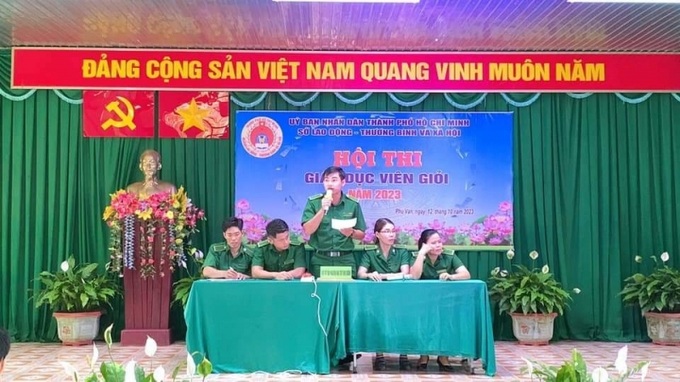 Tiểu phẩm dự thi.
