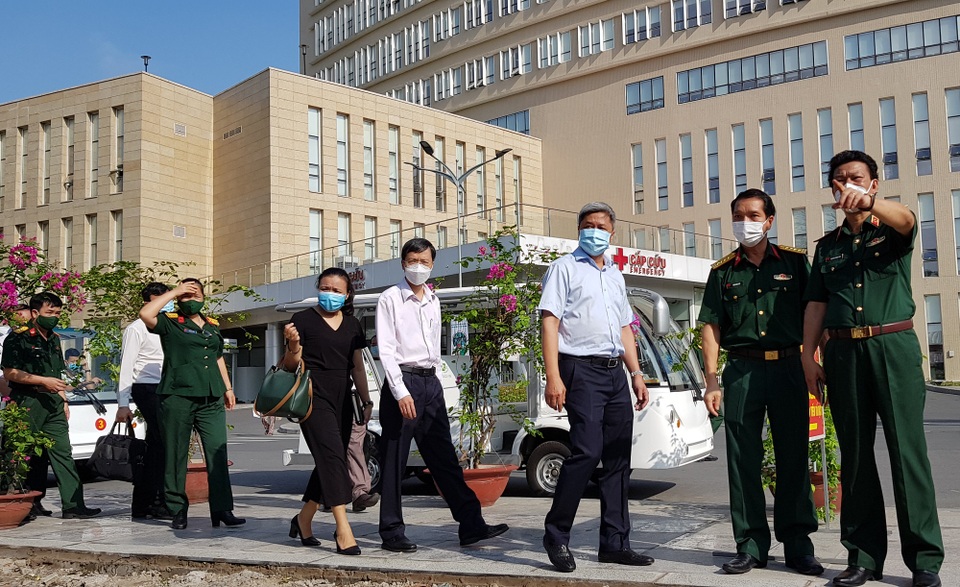 Ban bố tình trạng sẵn sàng chiến đấu giữa tâm dịch Covid-19 - 3