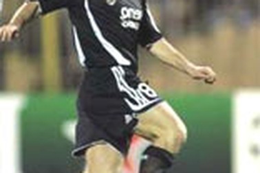 Real muốn "tống khứ" Cassano càng nhanh càng tốt