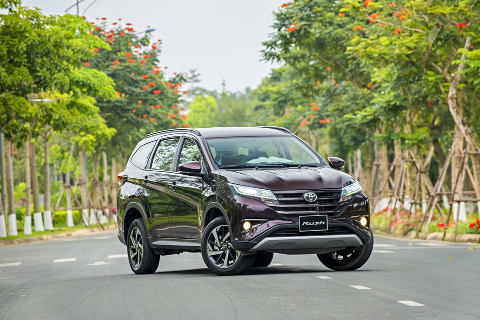 Bùng nổ tại Indonesia, Toyota Rush tiếp tục gây “sốt” thị trường Việt Nam - 1 Bùng nổ tại Indonesia, Toyota Rush tiếp tục gây “sốt” thị trường Việt Nam - 1
