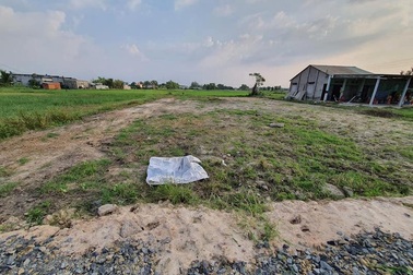 Nhà giàu "ôm" đất vùng ven chờ thời