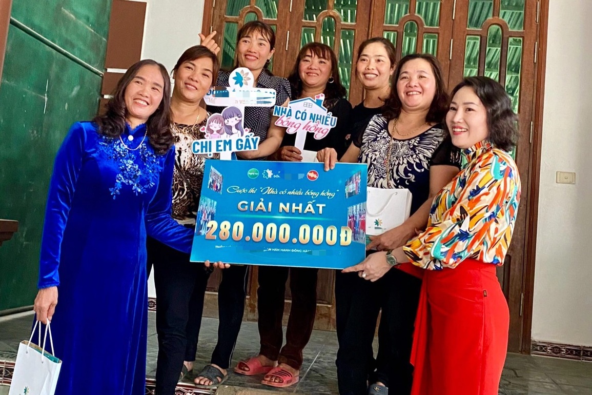 14 cô công chúa bất ngờ giành quán quân gia đình đông con gái nhất - 2