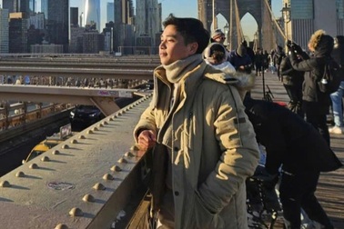 Hai cựu sinh viên cùng lớp xuất sắc giành học bổng toàn phần tiến sĩ Mỹ