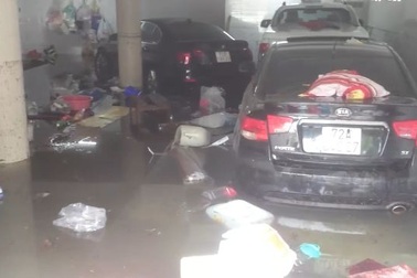 Vũng Tàu ngập sâu sau mưa lớn, người dân thiệt hại hàng tỷ đồng