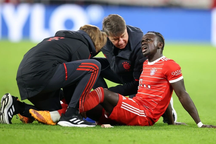 Sadio Mane chấn thương đầu gối ngay trước thềm World Cup 2022