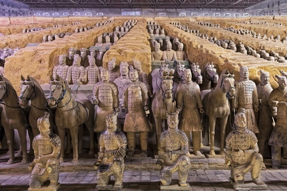 Người nhảy xuống lăng mộ Hoàng đế Tần Thủy Hoàng mắc bệnh tâm thần - 2 Người nhảy xuống lăng mộ Hoàng đế Tần Thủy Hoàng mắc bệnh tâm thần - 2