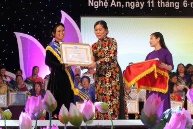 Biểu dương 192 điển hình phụ nữ làm kinh tế giỏi vùng Tây Bắc