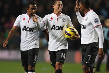 “Hạt đậu nhỏ” tỏa sáng, MU thoát nạn ở Villa Park