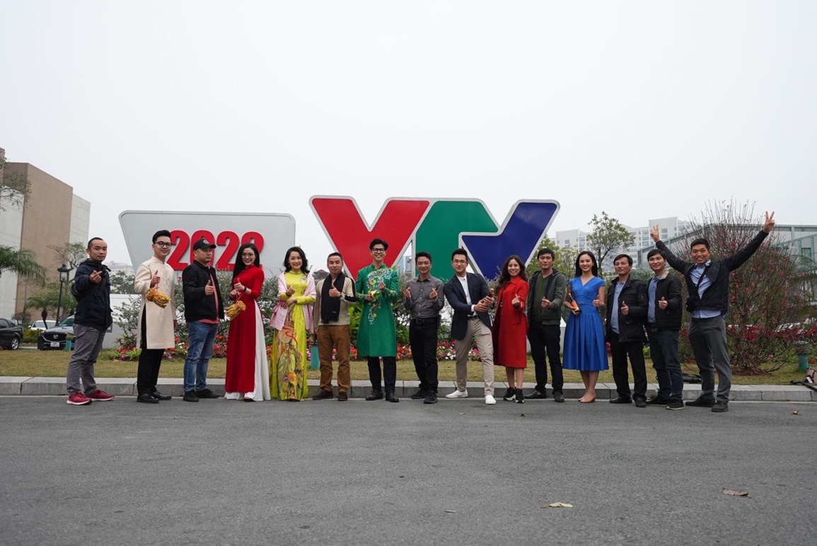 Chia tay Chuyển động 24h, BTV Hữu Trí trở lại trong chương trình Tết - 5 Chia tay Chuyển động 24h, BTV Hữu Trí trở lại trong chương trình Tết - 5