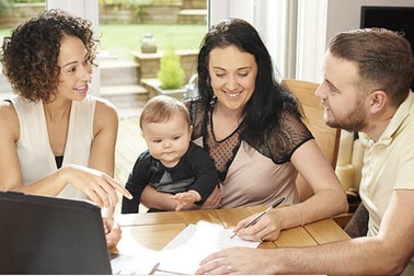 Em chồng vay tiền không muốn ký giấy ghi nợ - là lẽ làm sao?