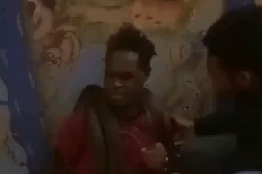 Cảnh sát Indonesia bị chỉ trích vì dùng rắn dài 2 mét hỏi cung nghi phạm