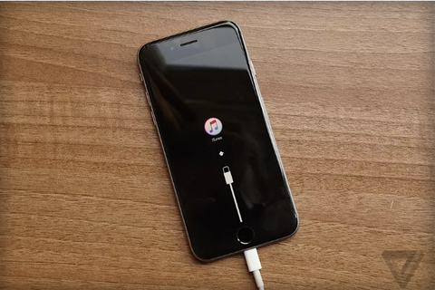 Mẹo khắc phục lỗi iPhone biến thành "cục gạch" khi cập nhật iOS 10