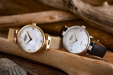 Đồng hồ Thụy Sỹ chính hãng làm quà tặng ngày 8/3