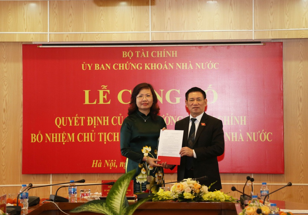 Chân dung tân nữ Chủ tịch đầu tiên của UBCKNN - 1 Chân dung tân nữ Chủ tịch đầu tiên của UBCKNN - 1