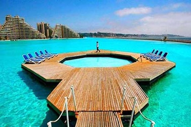 Khám phá bể bơi nhân tạo có kích thước khủng nhất thế giới