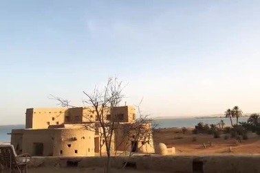 Khách sạn đẹp như mơ giữa hoang mạc