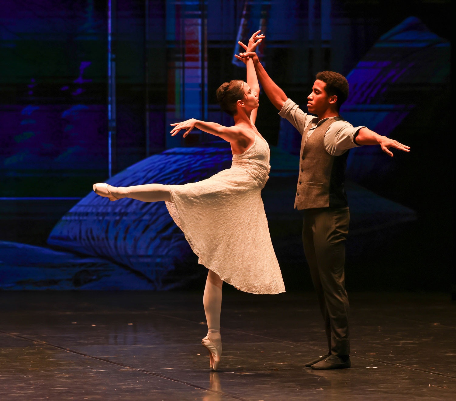 Di sản ballet Cuba gây ấn tượng với khán giả tại Nhà hát Hồ Gươm - 1