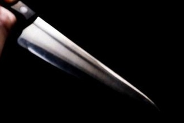 Phát hiện vợ vào nhà nghỉ, rút dao đoạt mạng tình địch