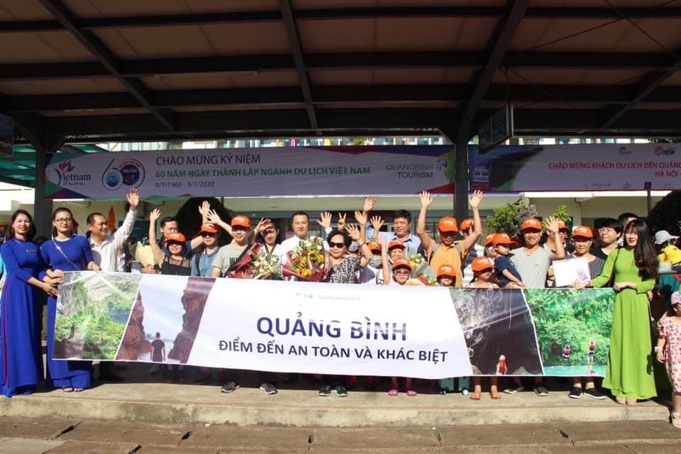 Quảng Bình lần đầu đón tàu hỏa charter du lịch tuyến Hà Nội - Đồng Hới - 2 Quảng Bình lần đầu đón tàu hỏa charter du lịch tuyến Hà Nội - Đồng Hới - 2