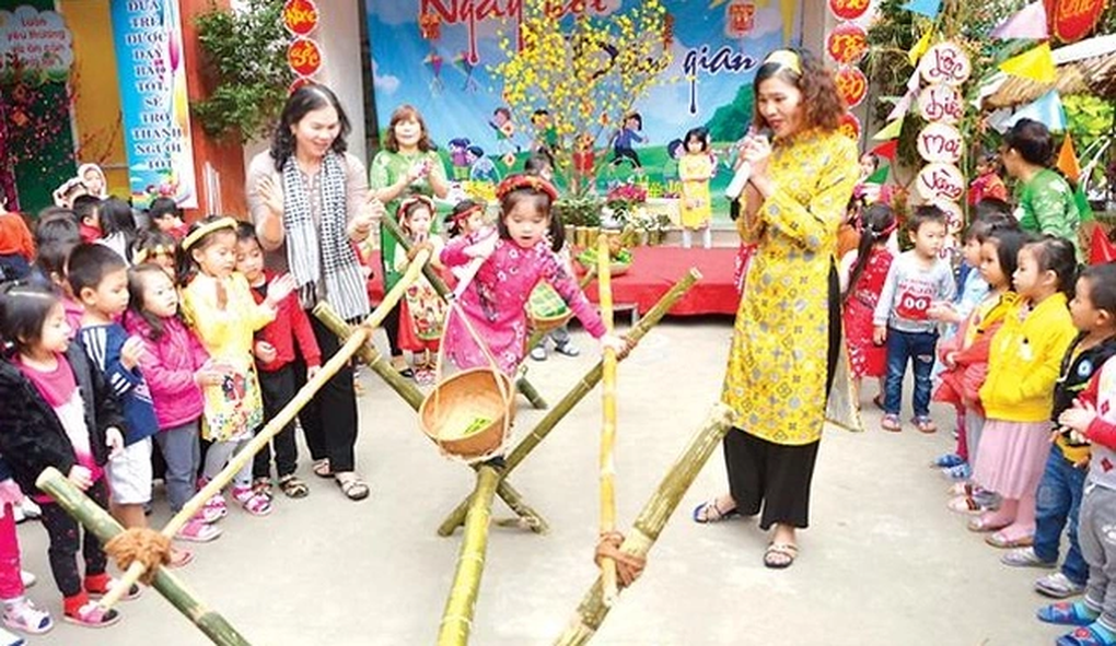 Các trường xoay xở dạy Giáo dục địa phương trong cảnh thiếu sách, kinh phí - 3 Các trường xoay xở dạy Giáo dục địa phương trong cảnh thiếu sách, kinh phí - 3