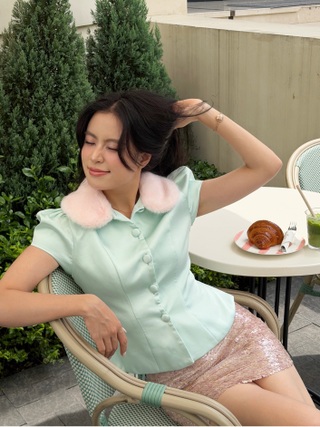Hoàng Thùy Linh tuổi 38: Nhan sắc trẻ trung, ảnh chụp với Đen Vâu gây chú ý - 2