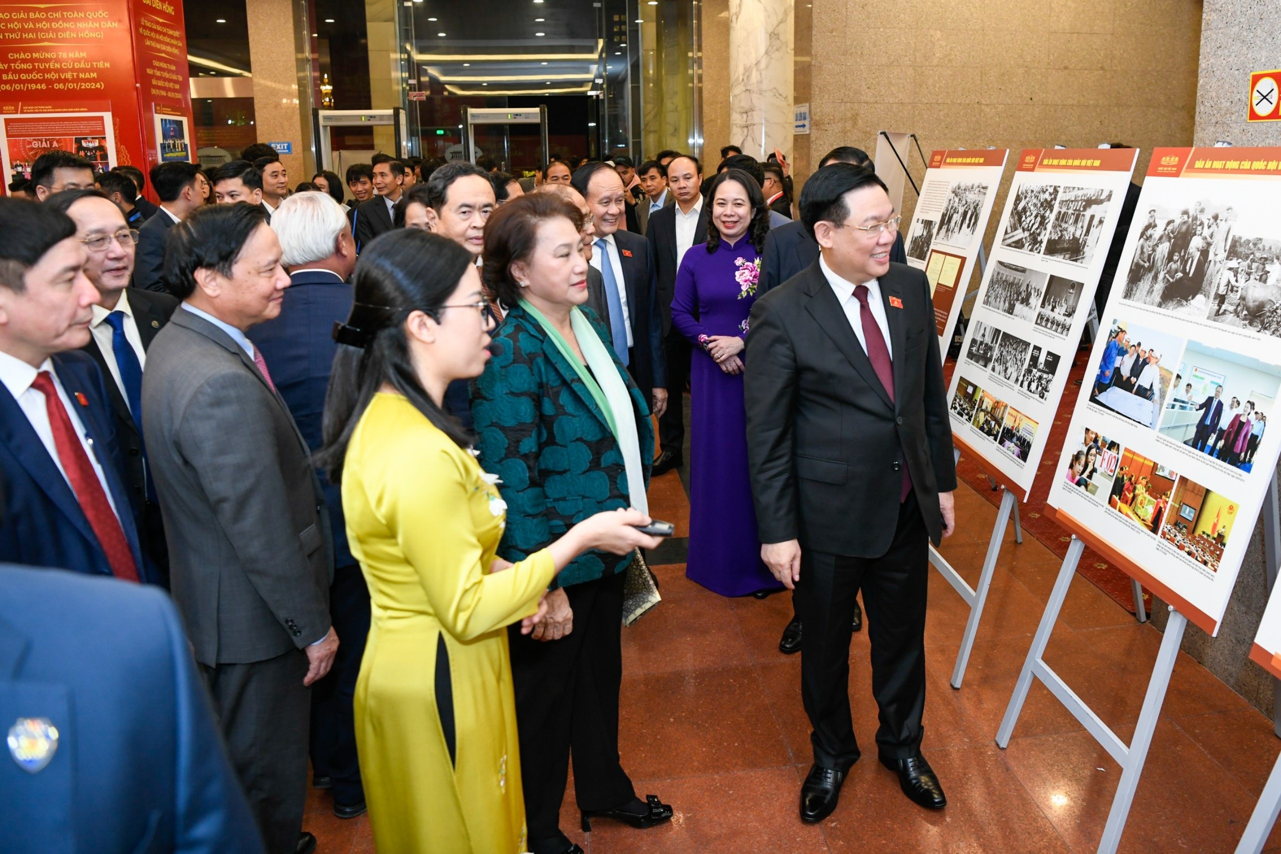 កាសែត Dan Tri ទទួលបានពានរង្វាន់ C នៃពានរង្វាន់ Dien Hong - ១ Báo Dân trí đoạt Giải C Giải Diên Hồng - 1