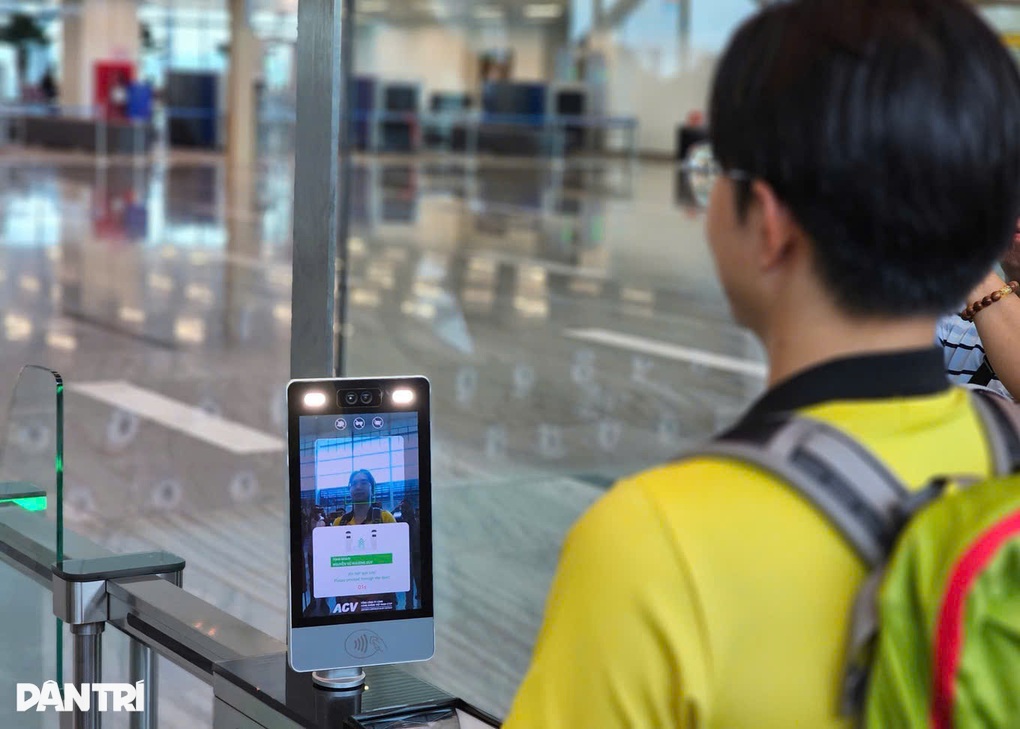 Công an TPHCM kêu gọi người dân thường xuyên đăng nhập ứng dụng VNeID - 2