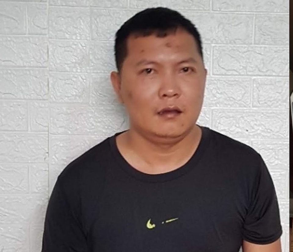 Sới bạc “khủng” trong căn nhà hai tầng được cảnh giới nghiêm ngặt - 1 Sới bạc “khủng” trong căn nhà hai tầng được cảnh giới nghiêm ngặt - 1
