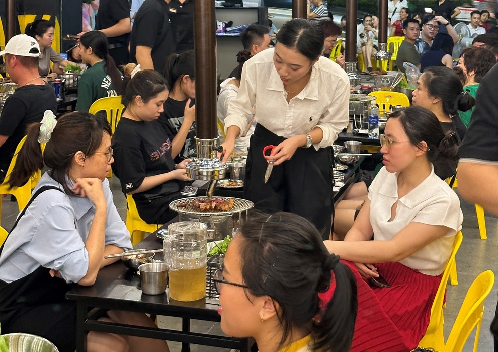 Chuỗi nhà hàng A Choén khai trương điểm thứ 6 tại Hà Nội - 3 Chuỗi nhà hàng A Choén khai trương điểm thứ 6 tại Hà Nội - 3