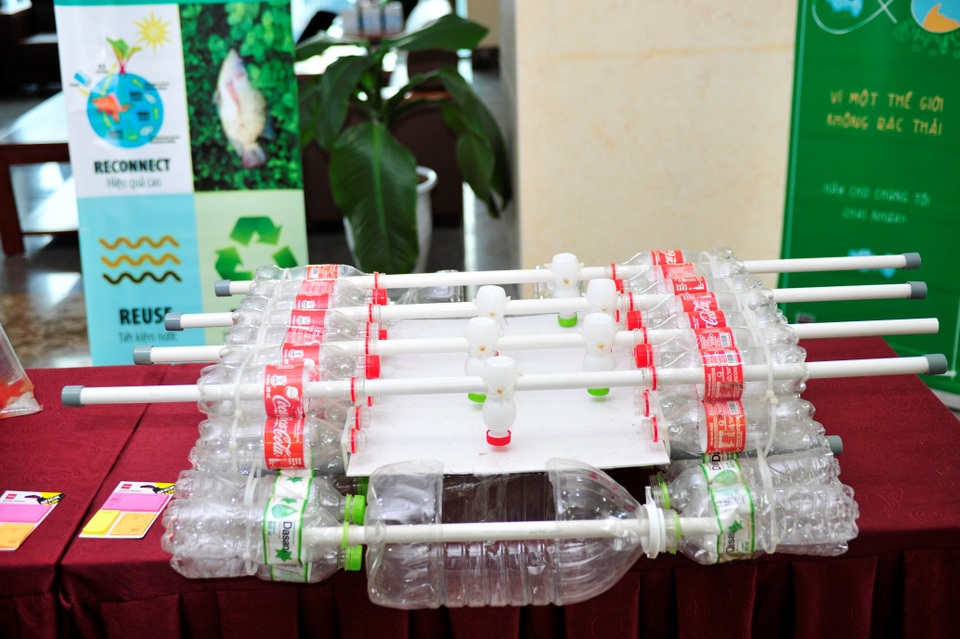 Coca-Cola “tuyên chiến” với rác thải nhựa tại Việt Nam - 2 Coca-Cola “tuyên chiến” với rác thải nhựa tại Việt Nam - 2