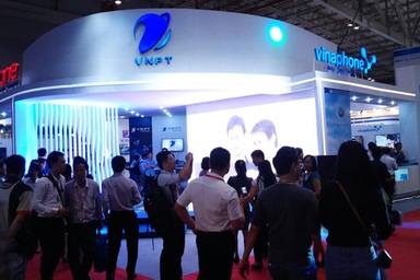 “Đại phẫu” VNPT: Nên tách VinaPhone hay MobiFone?