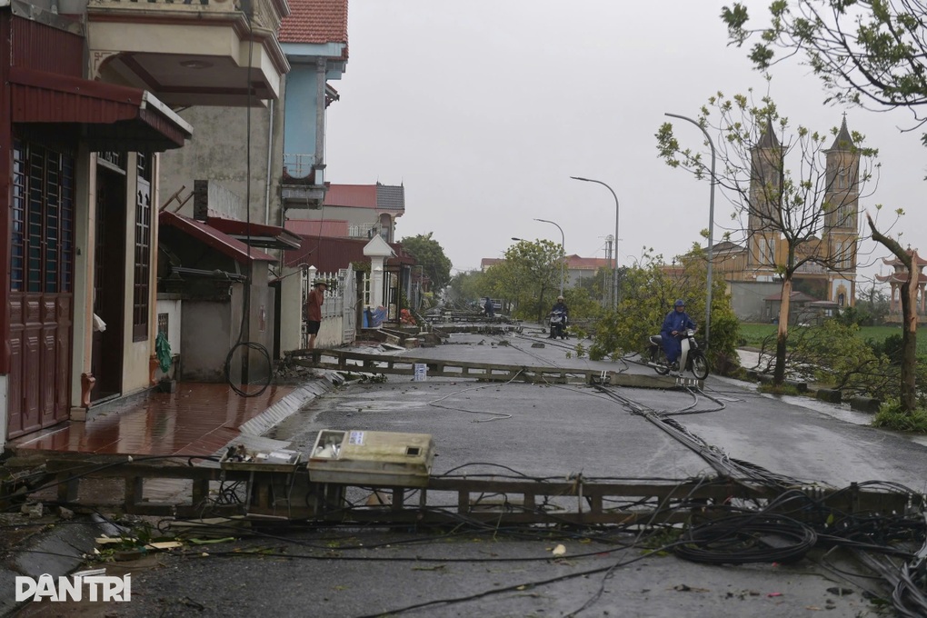 Chuyên gia giải thích về lốc xoáy bất ngờ không kịp trở tay - 2