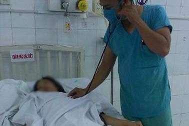 Cứu sản phụ sinh con lần thứ 8 bị nhau cài răng lược