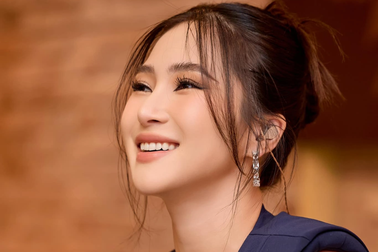 Hương Tràm: "Tôi rời Việt Nam đi du học, có con sẽ công khai"