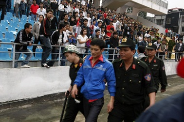 Giữ nguyên án phạt 60 triệu với sân Lạch Tray